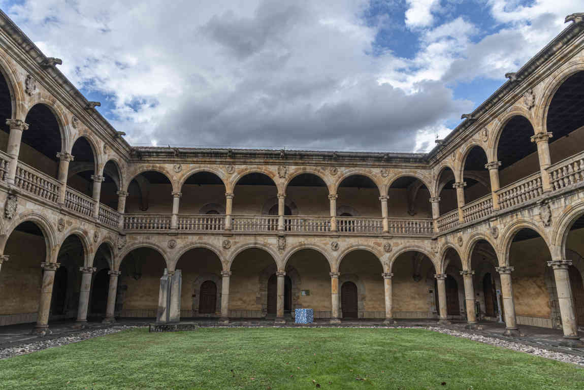 Guipúzcoa - Oñati 16 - Universidad Sancti Spiritus.jpg
